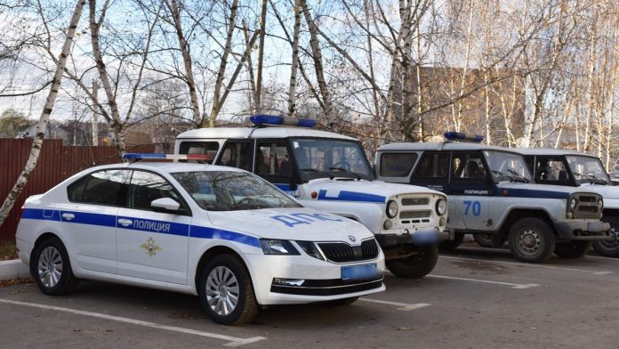 u-zdaniya-mihajlovskoj-policzii