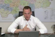 Губернатор Павел Малков пообещал проверить качество ответов на вопросы его прямой линии 11 декабря